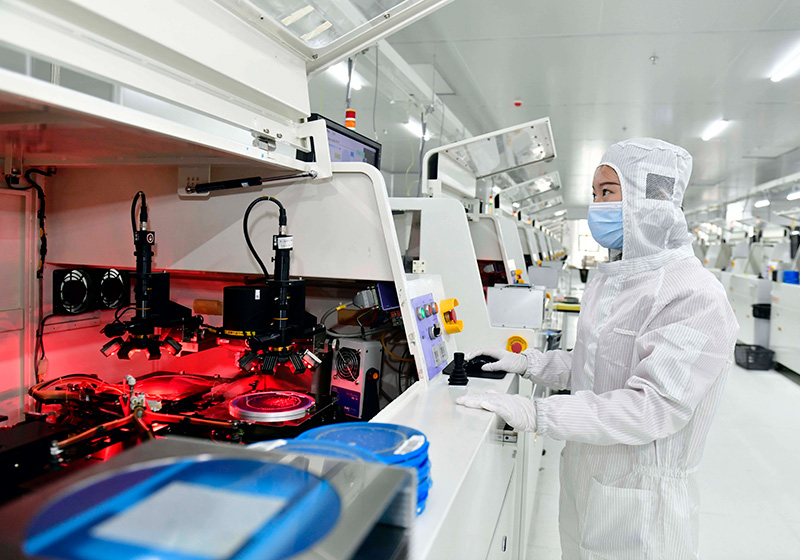 Layout in Cutting-edge&nbsp; Semiconductor&nbsp;Field